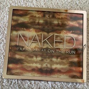 Naked On The Run Pallet